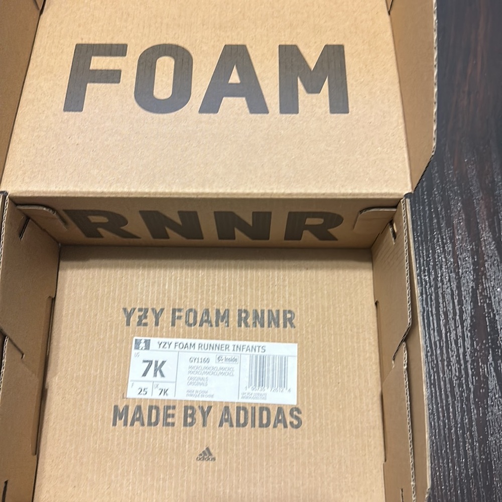 ‼️SOLD‼️ Yeezy Foam Runner Infants “MX Cream Clay” - Picture 10 of 10